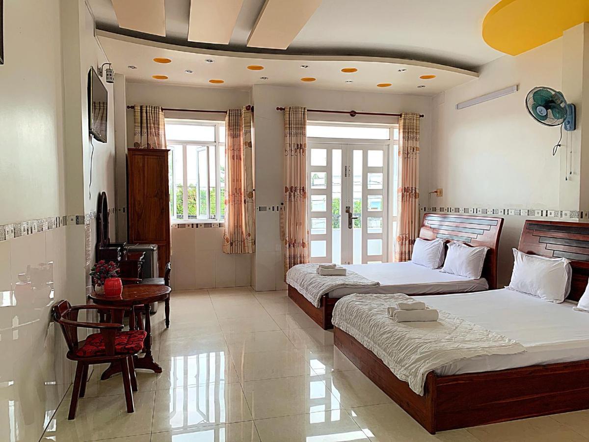 צ'או דוק Ngoc May Guesthouse מראה חיצוני תמונה