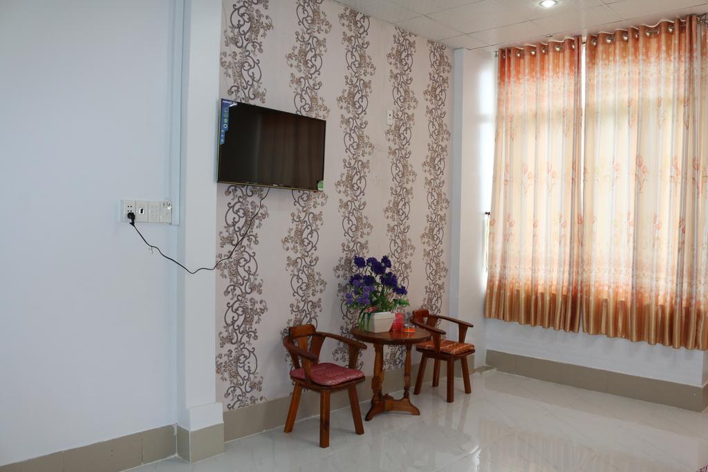 צ'או דוק Ngoc May Guesthouse מראה חיצוני תמונה